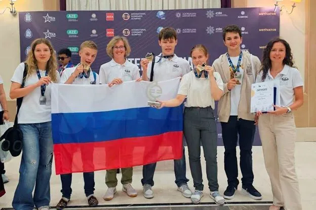 Успех сборной России на Международной олимпиаде школьников по экономике