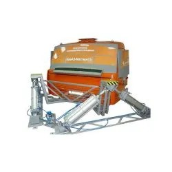 Автотренажер контраварийного вождения "КамАЗ-Мастер-07/МЧС" (оригинальная кабина автомобиля КамАЗ, установленная на шестистепенную динамическую платформу), Т0130